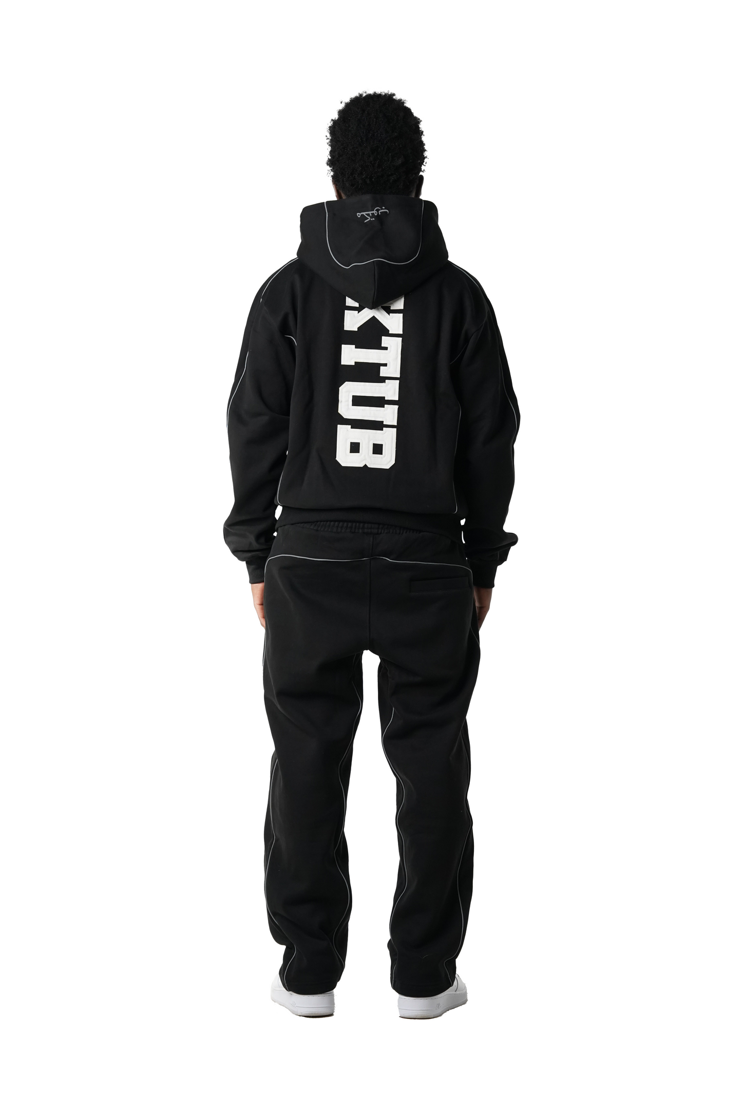 MAKTUB BLACK REFLECTIVE ZIPPER
